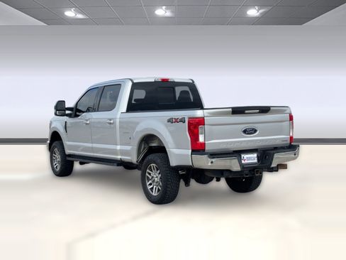 Used 2017 Ford F250 Lariat image 3