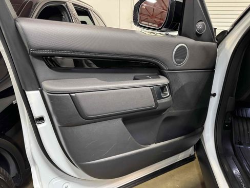 Used 2021 Land Rover Discovery S R-Dynamic image 68