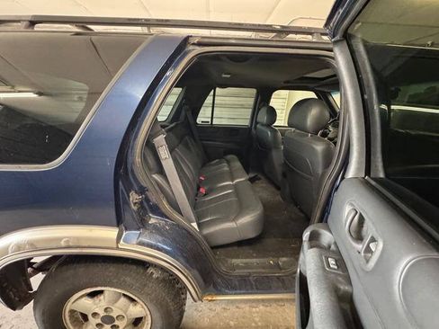 Used 1999 Chevrolet Blazer LT w/ Cold-Climate Pkg AWD/4WD image 27