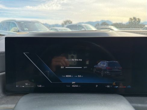 Used 2023 BMW X7 xDrive40i image 7