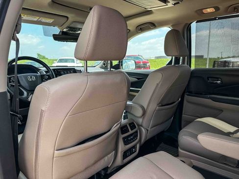 Used 2019 Honda Pilot Elite image 18