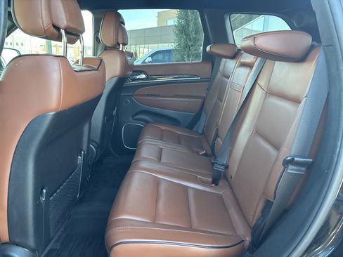 Used 2021 Jeep Grand Cherokee Overland image 12