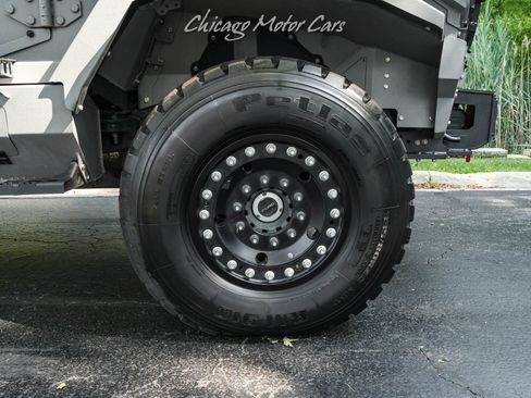 Used 2024 Ford F550 4x4 Regular Cab Super Duty image 49