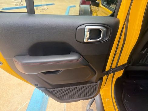 Used 2019 Jeep Wrangler Unlimited Rubicon AWD/4WD image 35