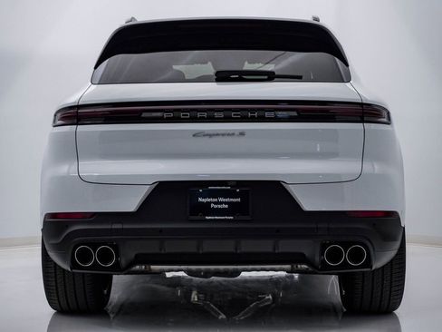 New 2026 Porsche Cayenne S image 11