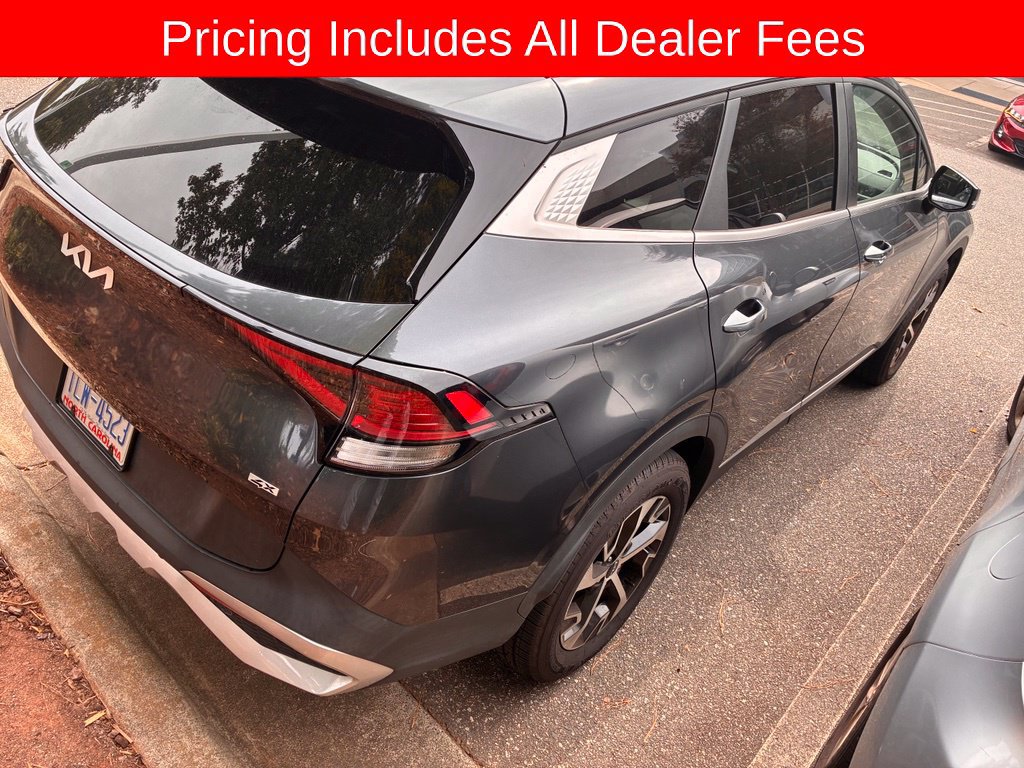 Used 2023 Kia Sportage EX AWD/4WD image 10