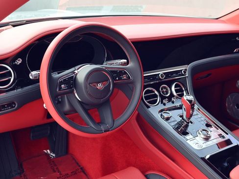 Used 2024 Bentley Continental GT V8 image 4