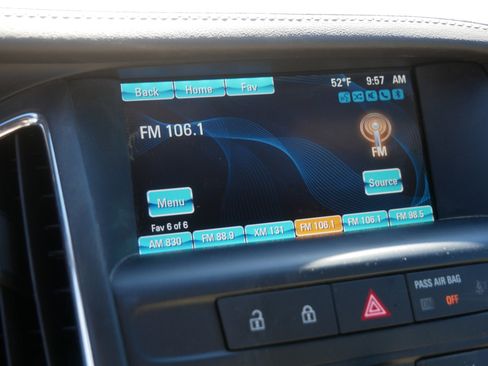 Used 2018 Buick Cascada Premium FWD image 25