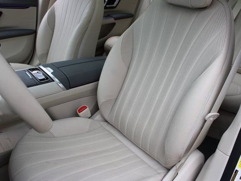 Used 2024 Mercedes-Benz EQS 450+ Sedan image 8