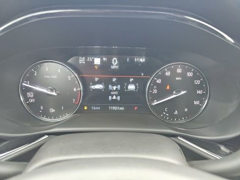 Used 2023 Buick Envision Avenir image 26