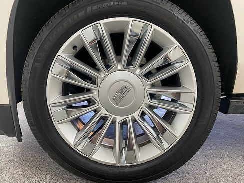 Used 2015 Cadillac Escalade Platinum image 23