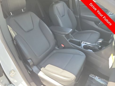 Used 2021 Buick Encore GX Select FWD image 23