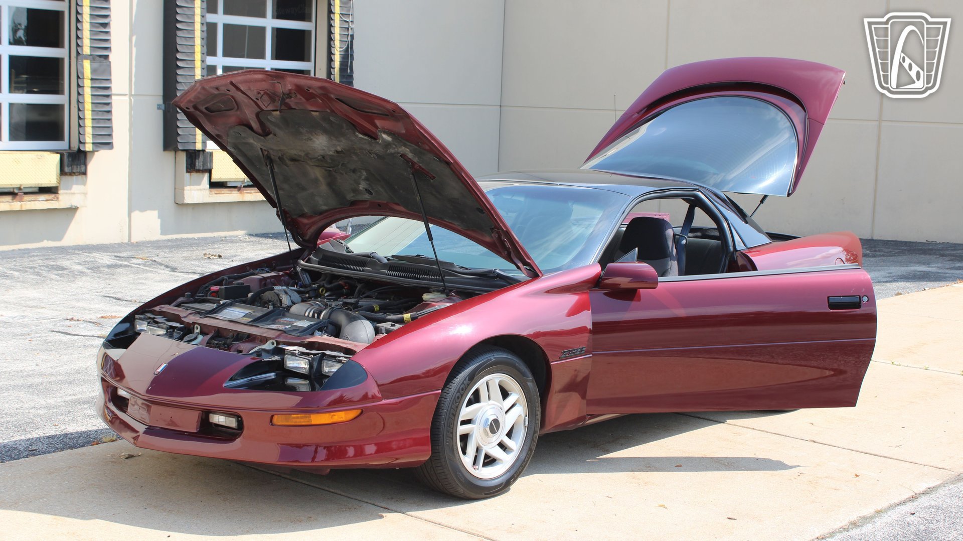 Used 1995 Chevrolet Camaro Z28 RWD image 8