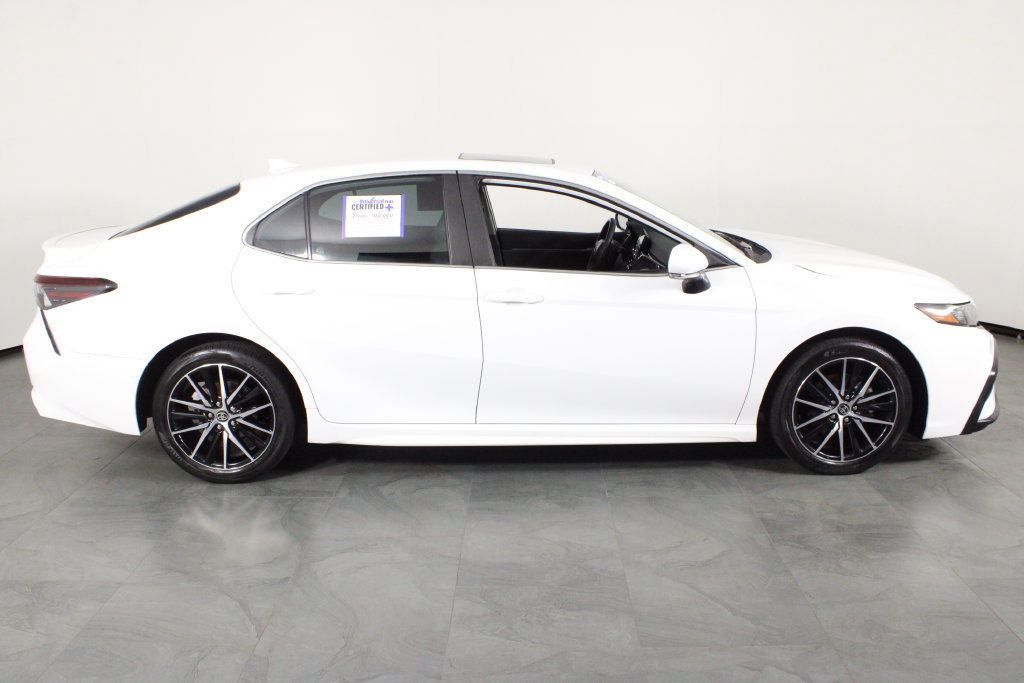 Used 2024 Toyota Camry SE w/ Convenience Package FWD image 11