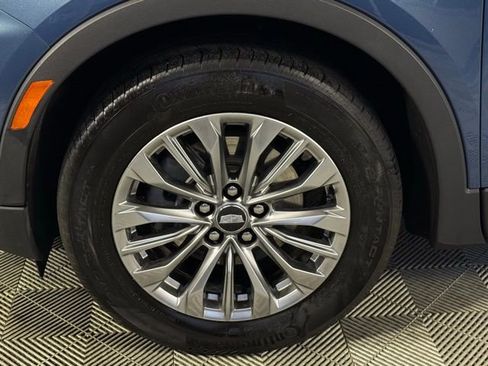 Certified 2025 Cadillac XT4 Premium Luxury image 13