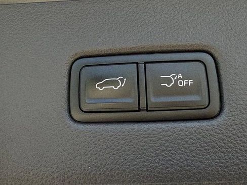 Used 2024 Kia Carnival EX FWD image 35