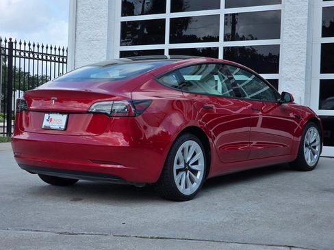 Used 2023 Tesla Model 3 Standard Range RWD image 3