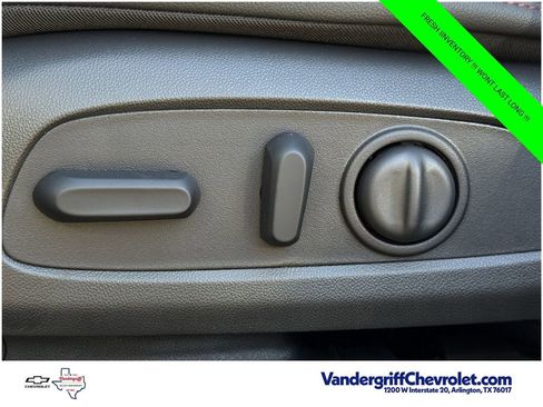 New 2026 Chevrolet Trax RS w/ Sunroof Package FWD image 20