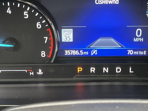 Used 2023 Ford Explorer Limited w/ Limited Technology Package image 19