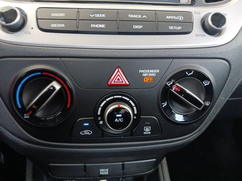 Used 2022 Hyundai Accent SEL FWD image 22