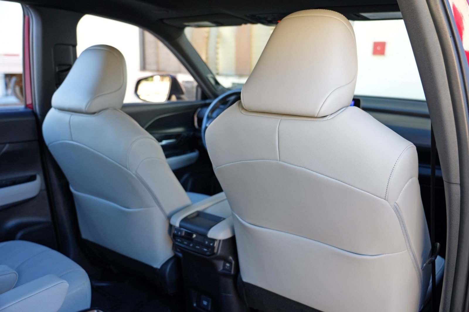 Used 2024 Toyota Grand Highlander AWD Hybrid image 37