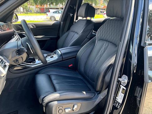 Used 2026 BMW X7 xDrive40i w/ M Sport Package AWD/4WD image 7