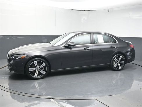 Used 2024 Mercedes-Benz C 300 Sedan image 4