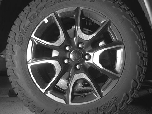 Used 2025 Jeep Compass Trailhawk AWD/4WD image 15