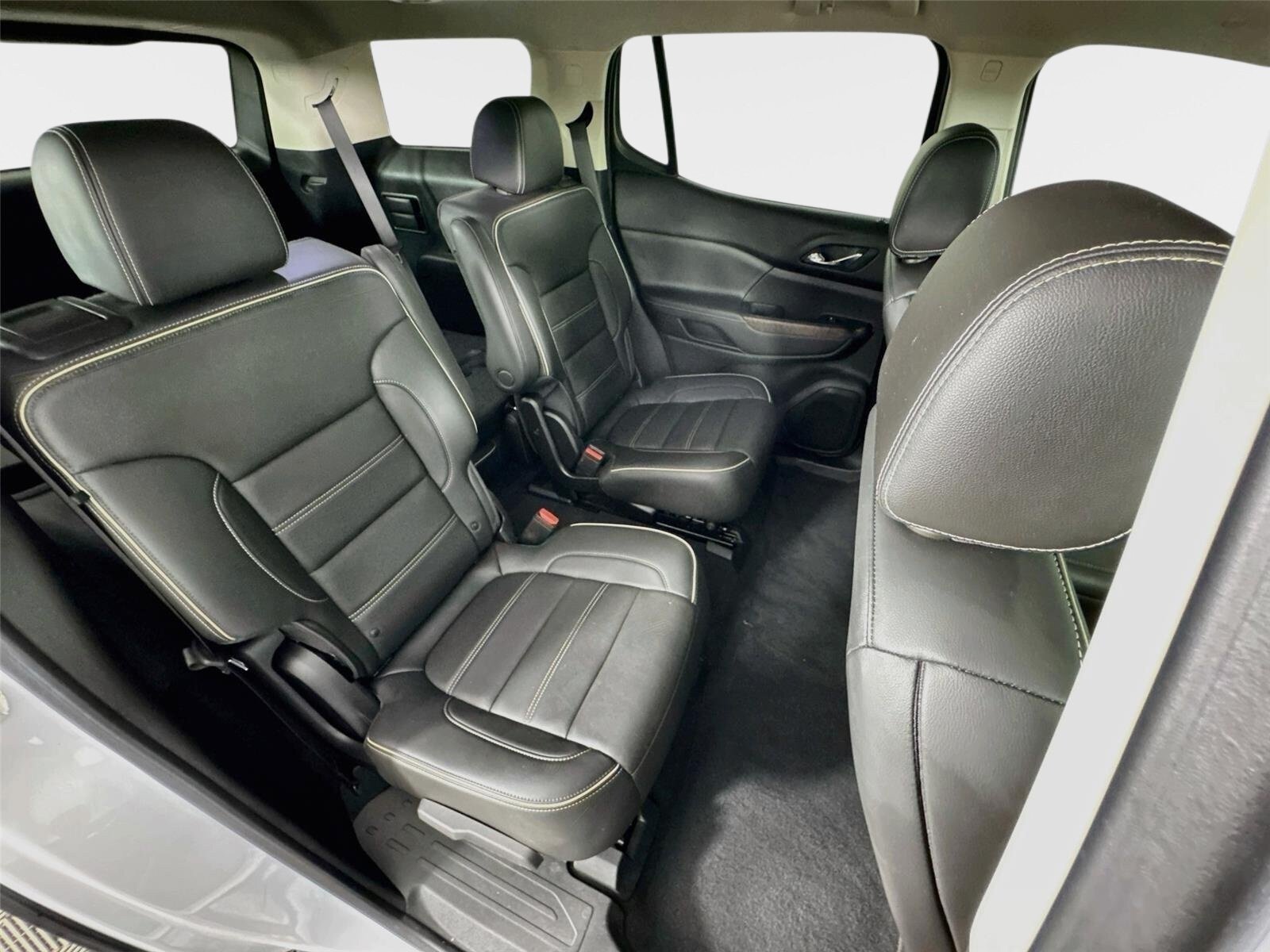 Certified 2023 GMC Acadia Denali w/ Denali Ultimate Package FWD image 28