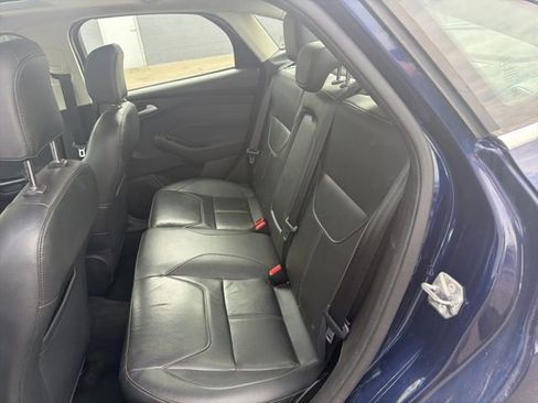 Used 2017 Ford Focus Titanium FWD image 9