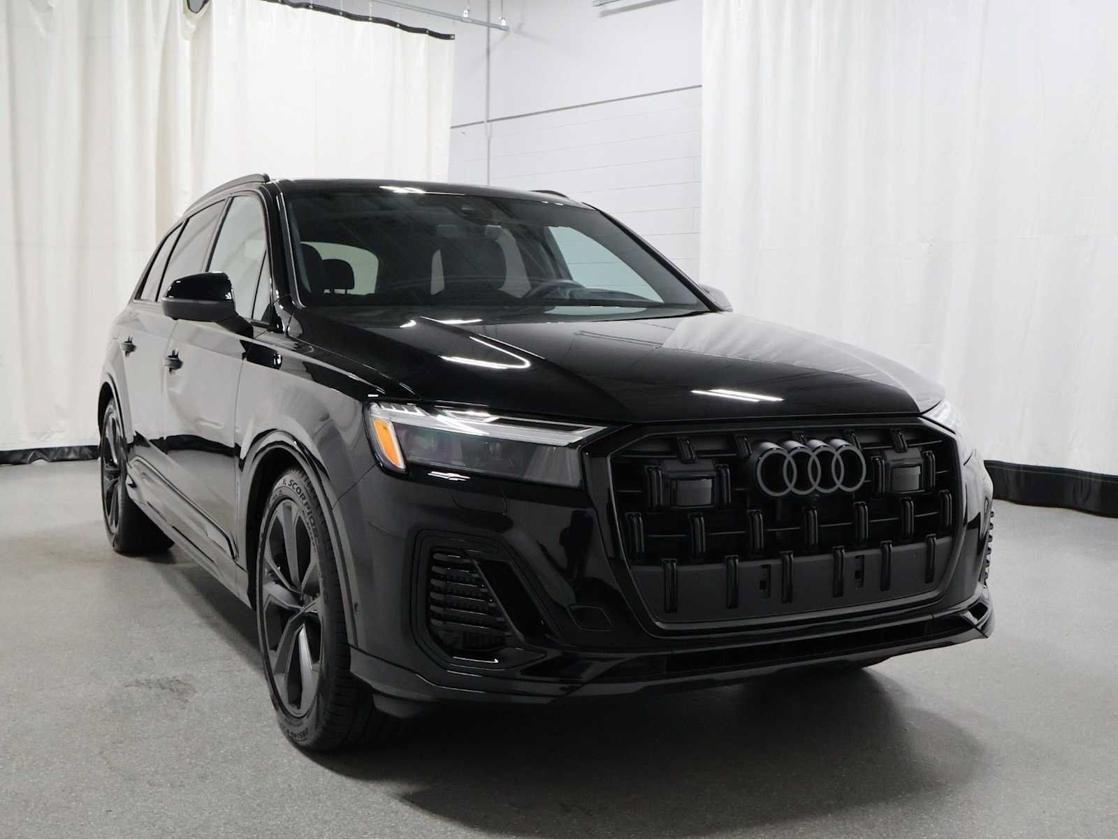 Used 2026 Audi Q7 3.0T Prestige w/ Prestige Package AWD/4WD image 13