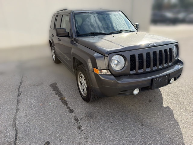 Used 2015 Jeep Patriot Sport FWD image 3