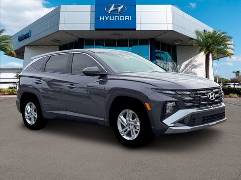 New 2026 Hyundai Tucson SE image 11