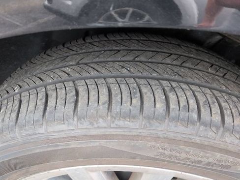Used 2013 Lincoln MKX AWD image 9