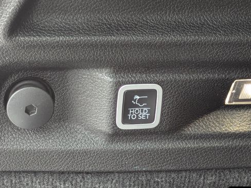 Certified 2023 Jeep Grand Cherokee L Summit w/ Advanced Protech Group IV image 19