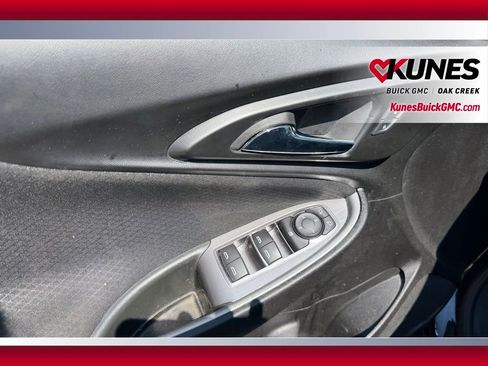 Used 2024 Chevrolet Malibu LT FWD image 8