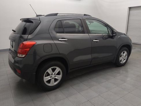 Used 2020 Chevrolet Trax LT w/ LT Convenience Package image 10
