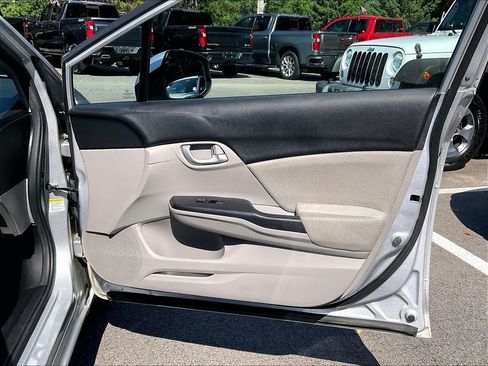 Used 2013 Honda Civic LX image 25