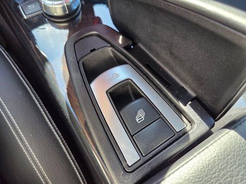 Used 2020 Mercedes-Benz SLC 300 image 28