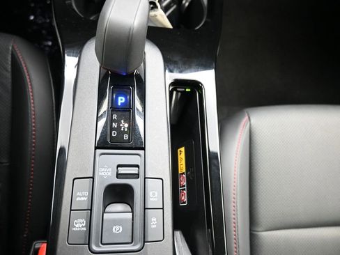 Used 2024 Toyota Prius Prime FWD image 17