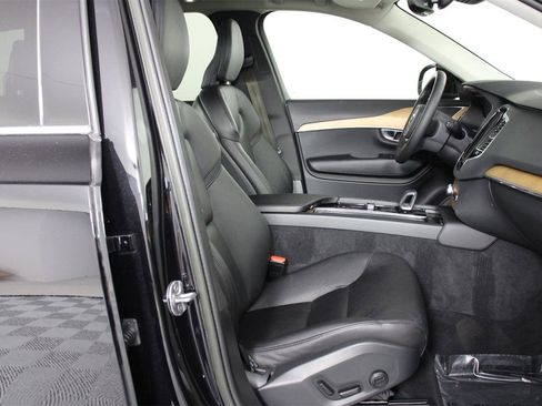 Used 2023 Volvo XC90 T8 Plus w/ Protection Package Premier image 29