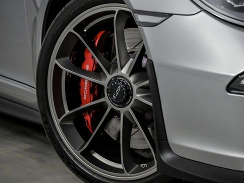 Used 2014 Porsche 911 GT3 image 4