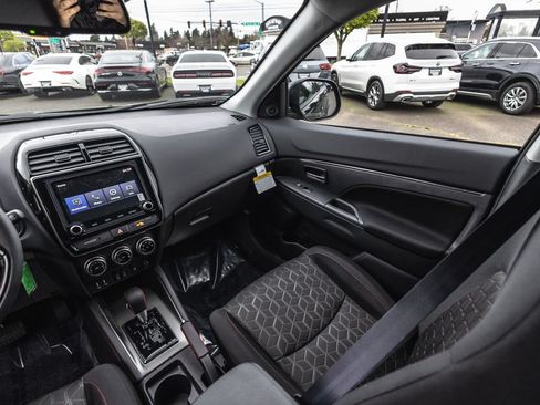 New 2026 Mitsubishi Outlander Sport LE AWD/4WD image 29