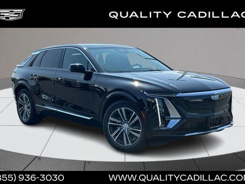 New 2025 Cadillac Lyriq Luxury image 1