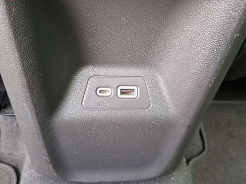 Used 2023 Buick Envision Essence w/ Sport Touring Package image 10