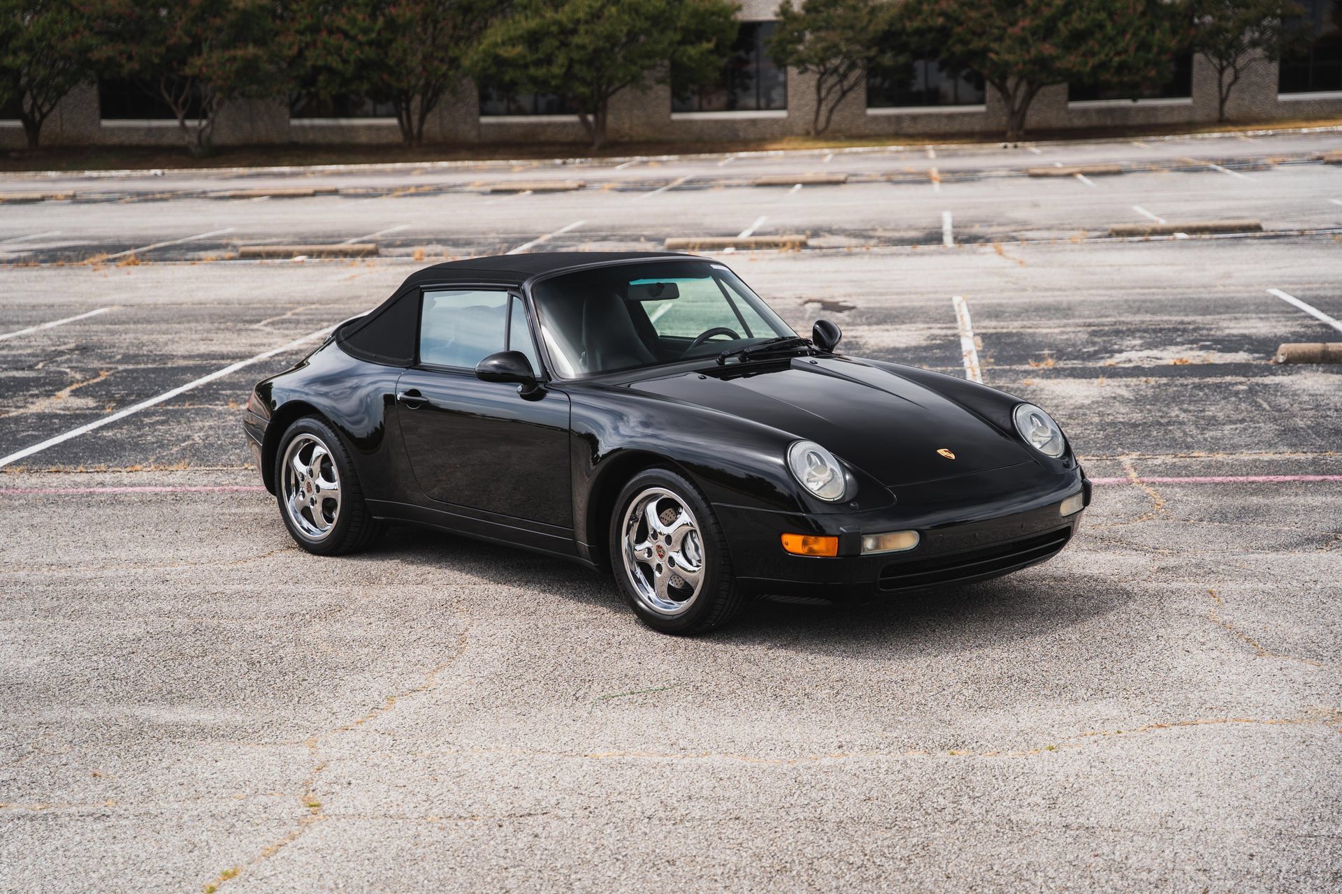 Used 1995 Porsche 911 Carrera RWD image 18