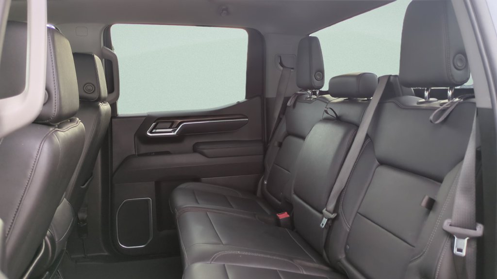 Used 2025 GMC Sierra 1500 SLT AWD/4WD image 10