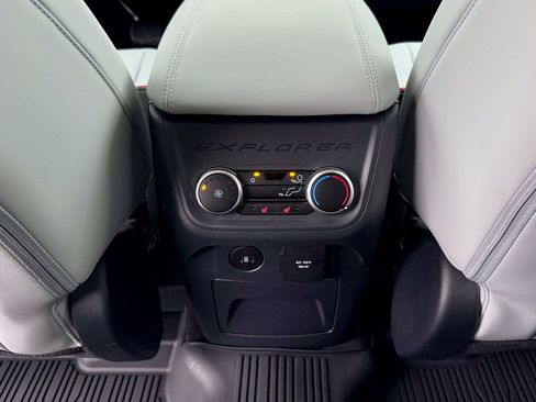 New 2026 Ford Explorer Platinum w/ LUX Leather Package image 35