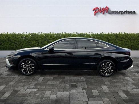 Used 2025 Hyundai Sonata SEL FWD image 3