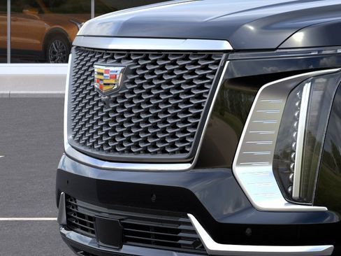 New 2026 Cadillac Escalade Platinum Luxury w/ LPO, Radiant Package AWD/4WD image 13
